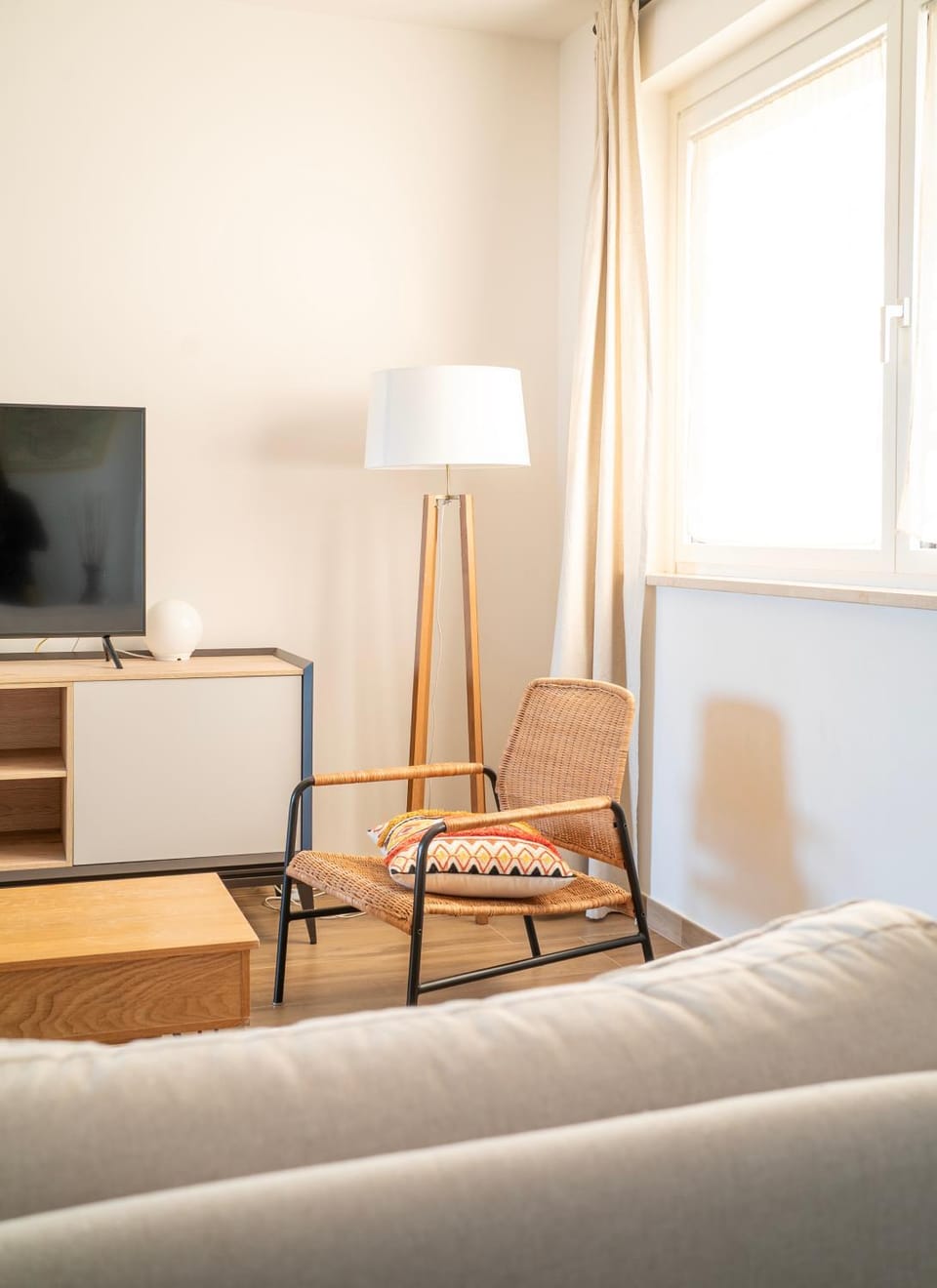 Communal lounge/ TV room, TV and multimedia, Living room, Evening entertainment