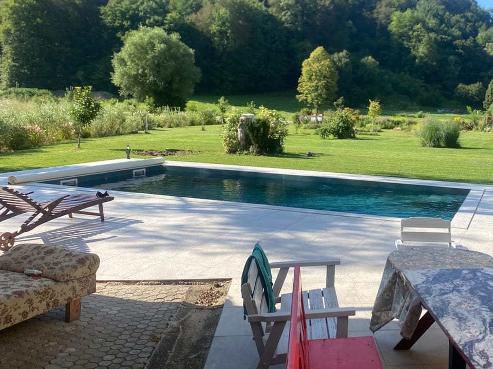 Day, Natural landscape, Garden, Seating area, Garden view, Swimming pool, sunbed
