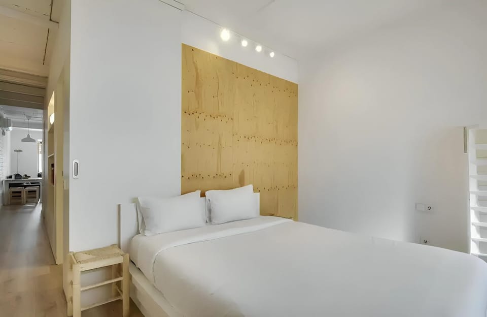 Bed, Photo of the whole room, Bedroom, wardrobe
