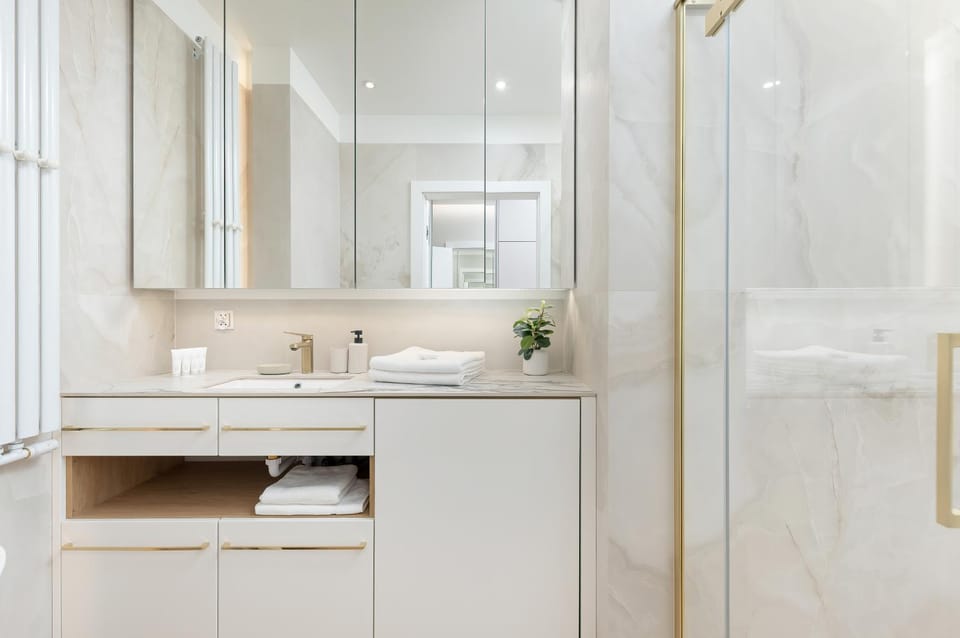 Shower, Bathroom