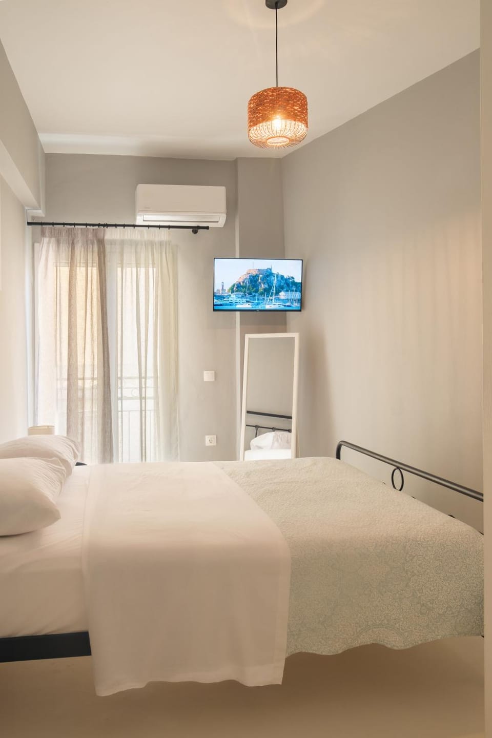 TV and multimedia, Bedroom