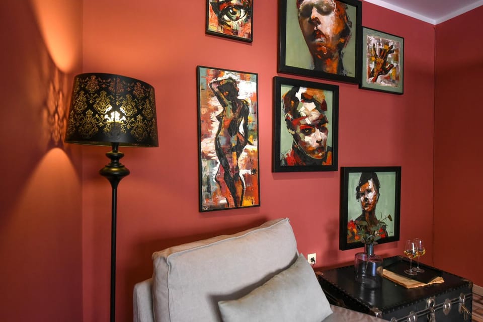 Living room, Decorative detail, Seating area