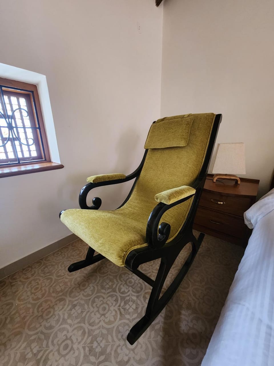 Ederra Stays & Cafe Bed and Breakfast in Goa, India