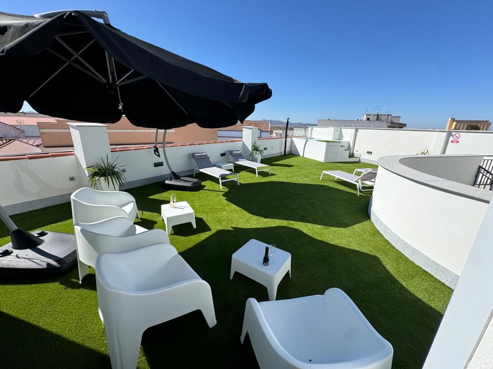 Balcony/Terrace, Swimming pool