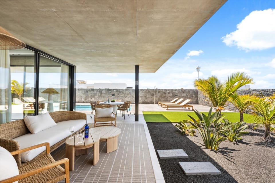 Garden, Balcony/Terrace, sunbed