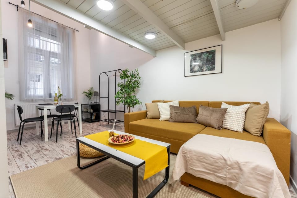 Elysian Estate Apartment Apartment in Budapest
