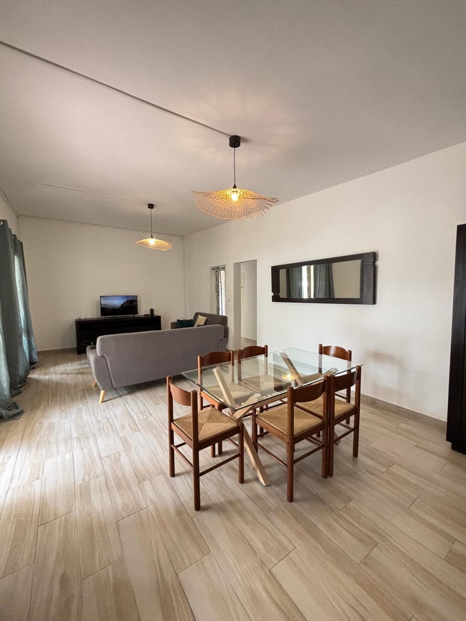 Communal lounge/ TV room, Dining area