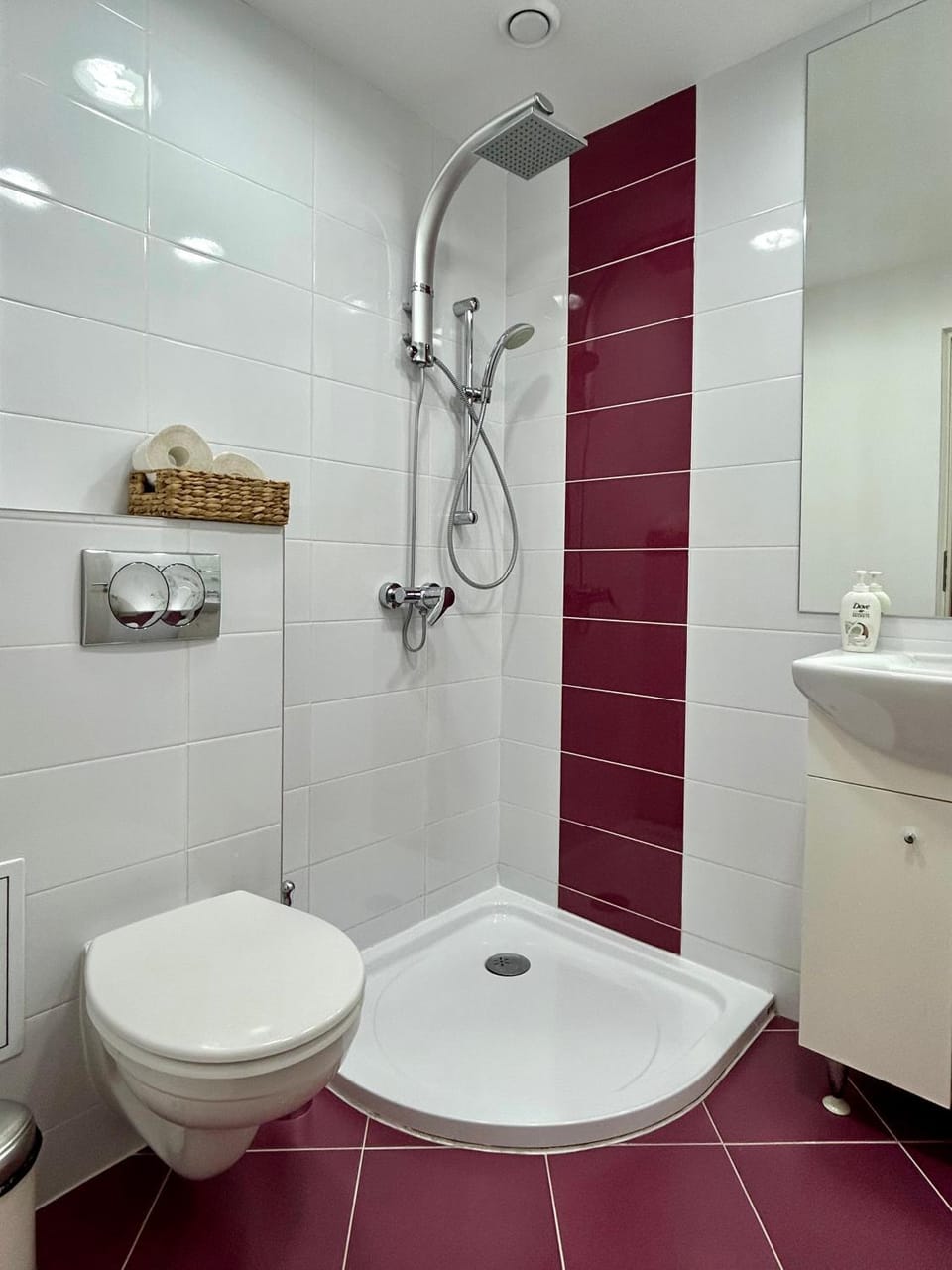 Shower, Toilet, Bathroom, Bath, towels