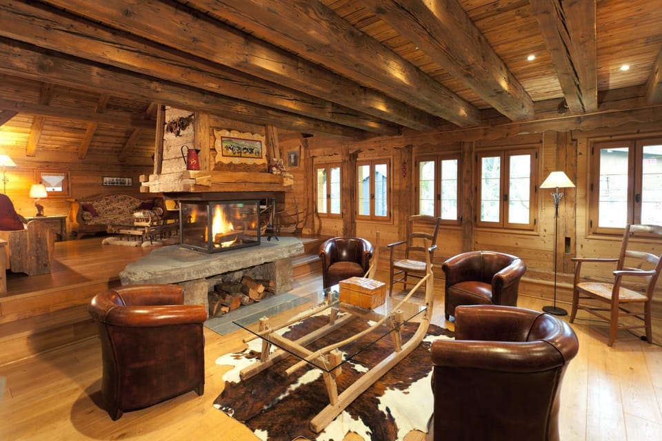 Property building, Living room