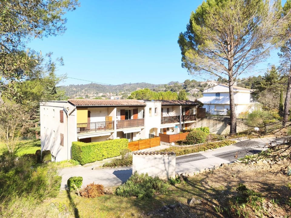 Property building, Spring, Day, Natural landscape, Garden, Garden view