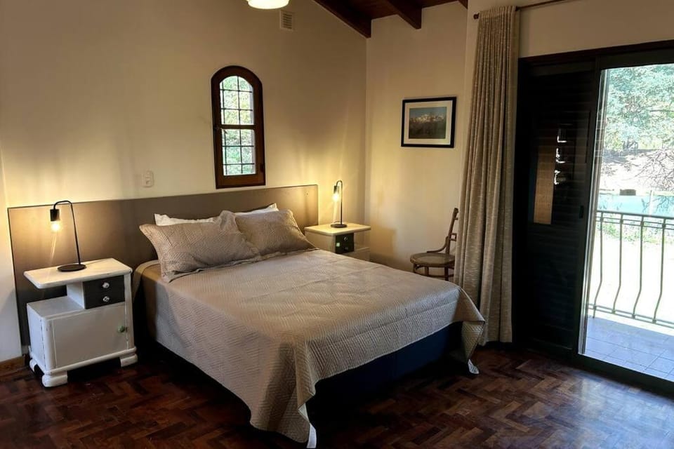 Casa Cordón del Plata House in Luján de Cuyo