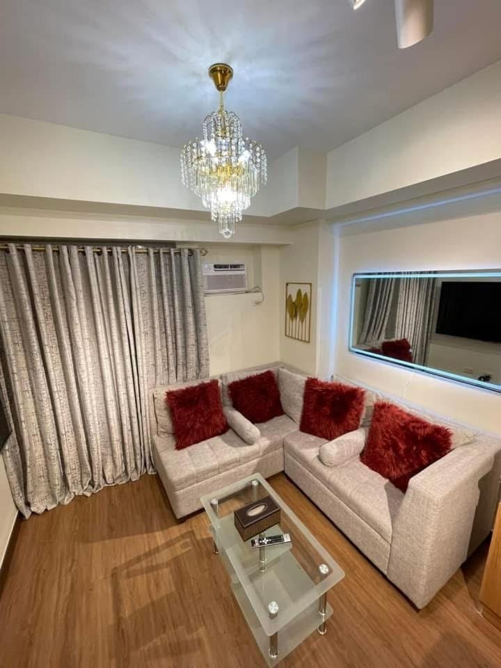 Condo in Cubao, Quezon City Apartment hotel in Pasig