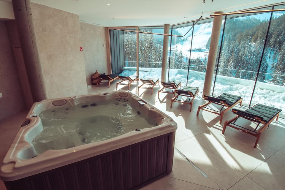 Hot Tub, Mountain view