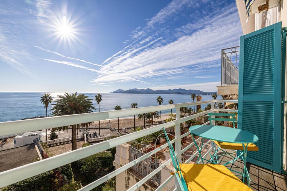 Patio, Balcony/Terrace, Sea view, Sea view, furniture
