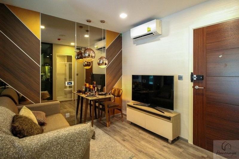 brown condo Phahon67 Apartment in Bangkok