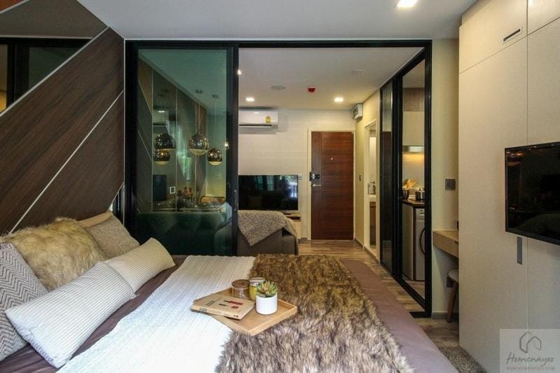 brown condo Phahon67 Apartment in Bangkok