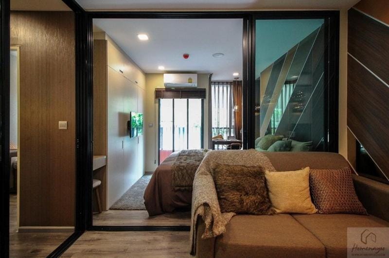 brown condo Phahon67 Apartment in Bangkok