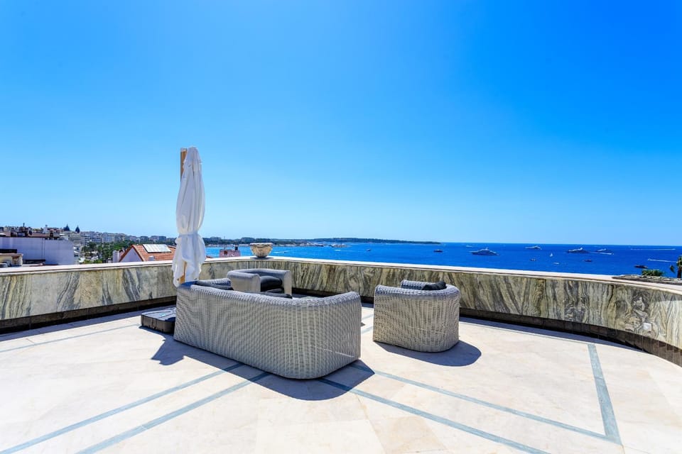 View (from property/room), Balcony/Terrace, Sea view