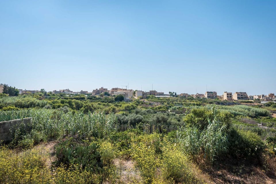 3 Bedroom Holiday Home with Private Pool and Views House in Malta