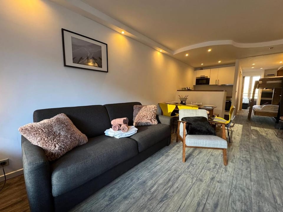 PLA 1'34 - SUPERBE Appt 4-6pers traversant - Avec garage Apartment in Tignes