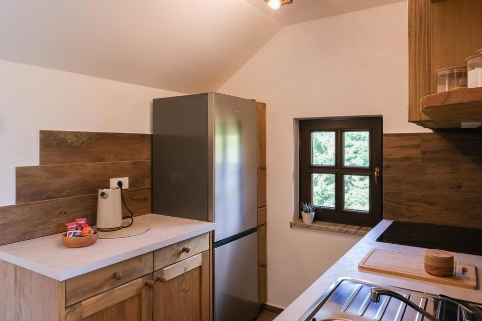 Coffee/tea facilities, Kitchen or kitchenette