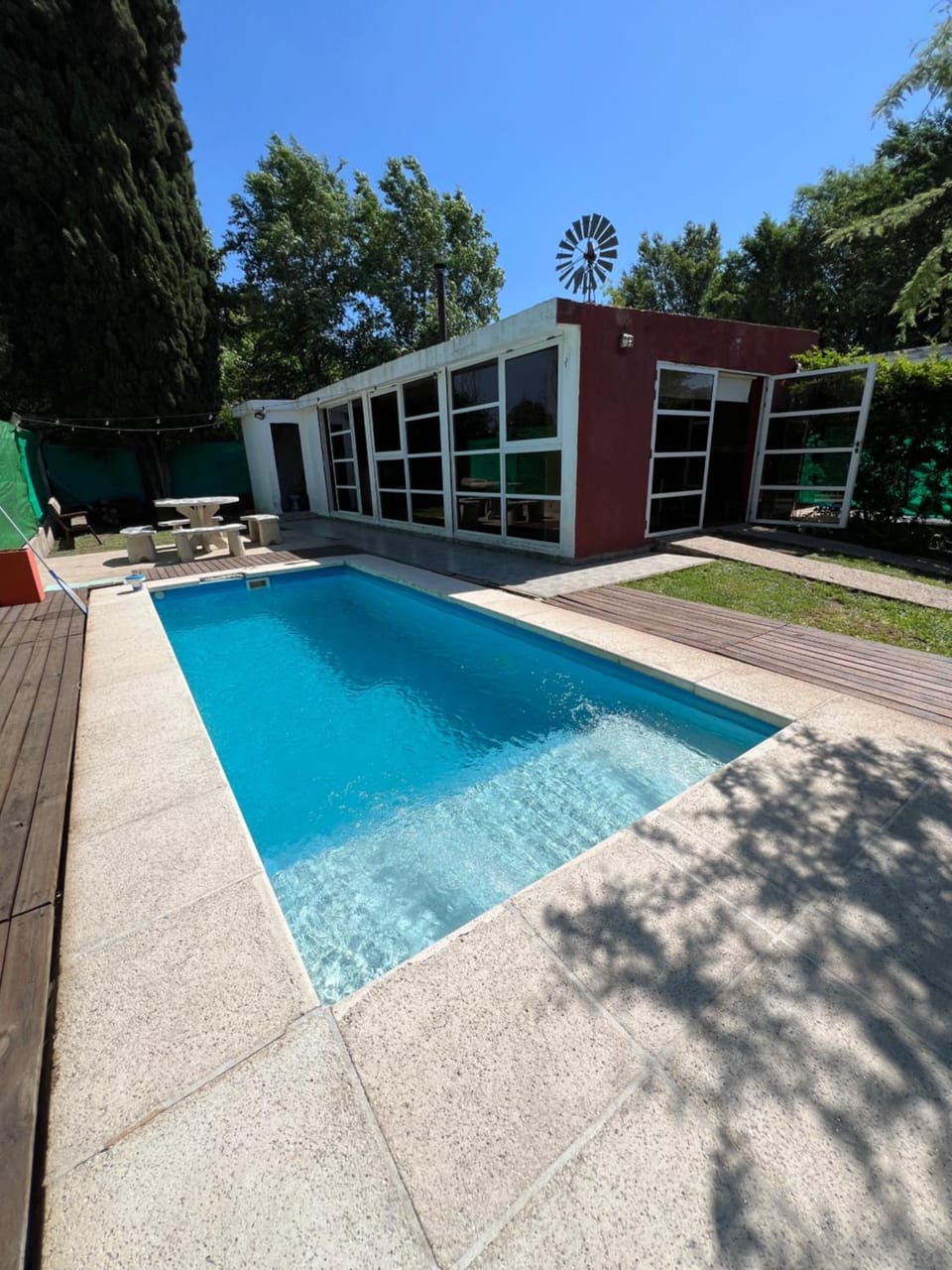 Swimming pool