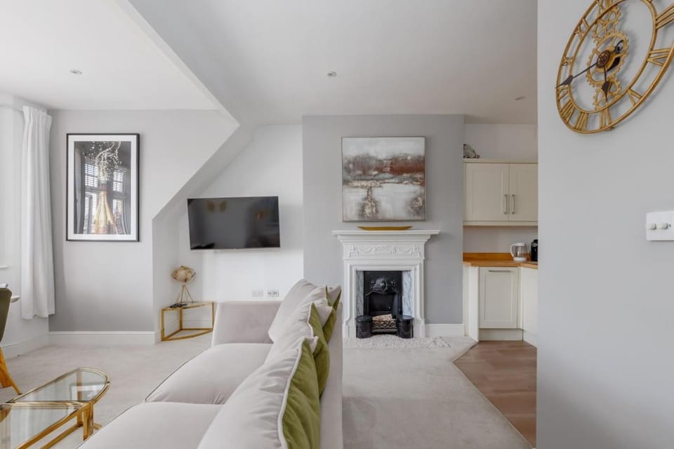 Park Views by Grandeur Property Apartment in Poole