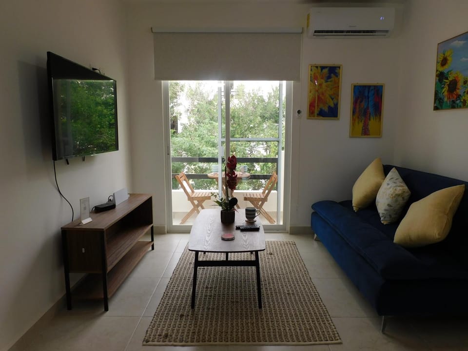 TV and multimedia, Balcony/Terrace, Living room, internet, air conditioner
