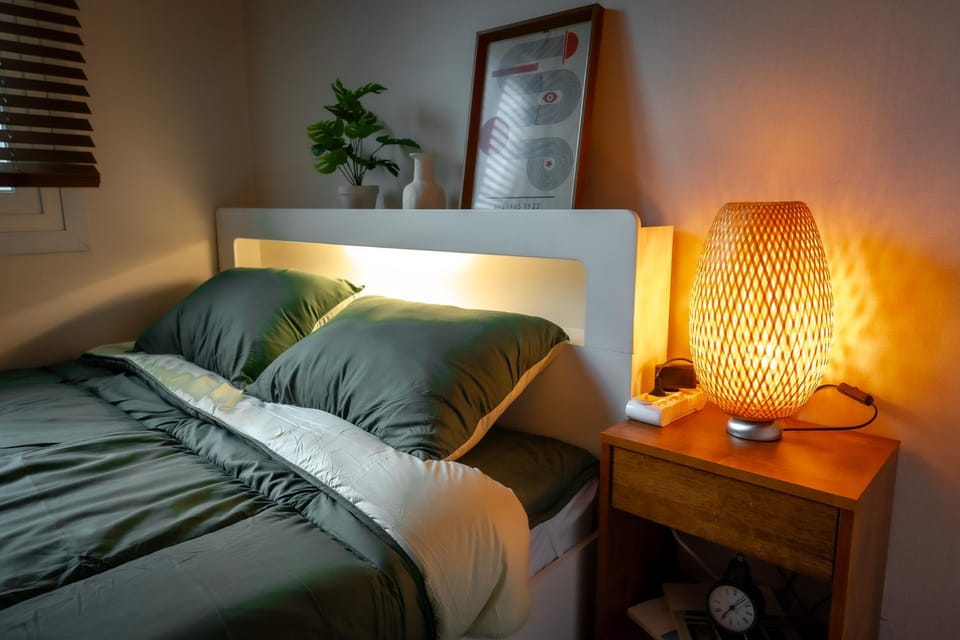 Bed, Bedroom