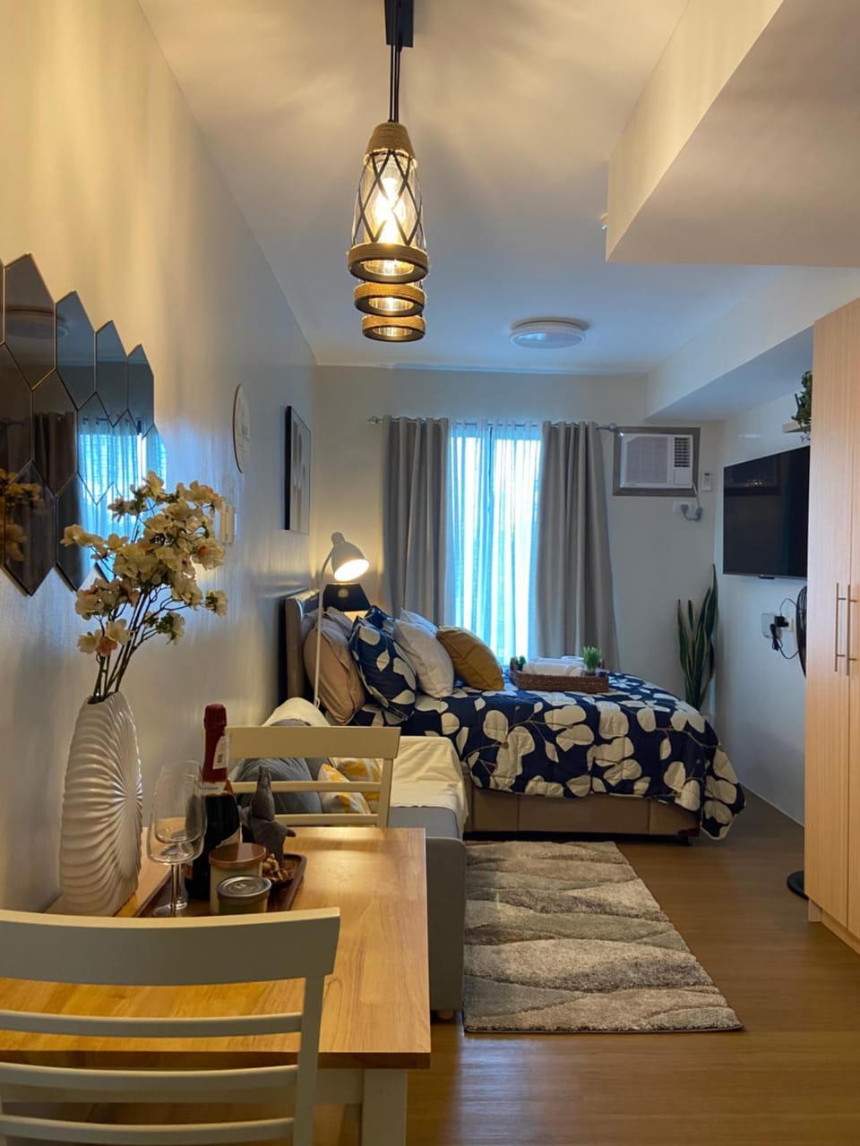 Balay Amira at Pine Suites Tagaytay Apartment hotel in Tagaytay