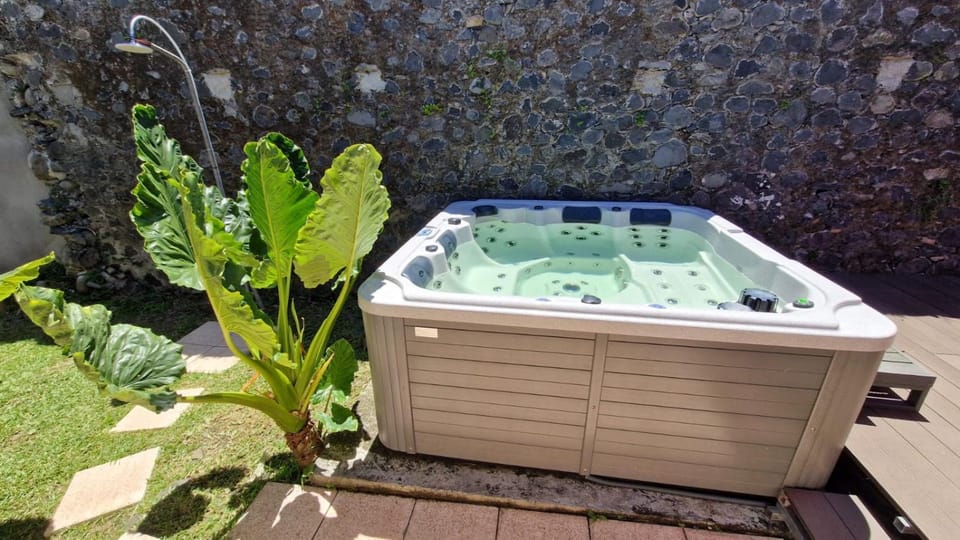 Shower, Garden