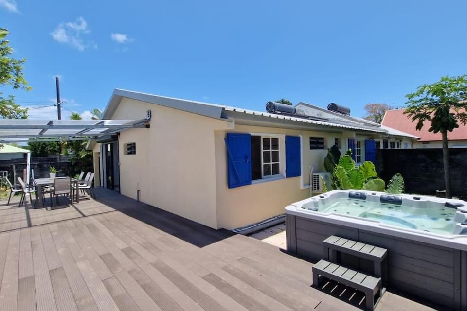 Property building, Patio
