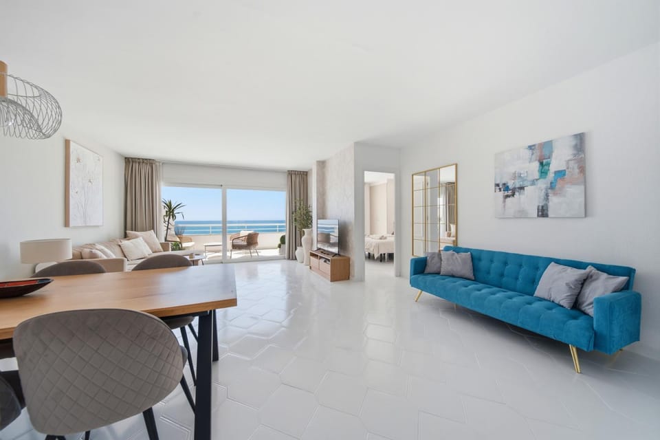 Beach Front Apartment Miraflores Apartment in Costa del Sol
