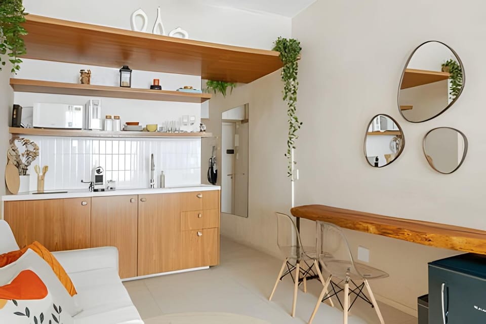 Studio Between Copacabana & Ipanema Beach Apartment in Rio de Janeiro