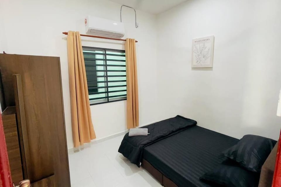 Rumah Kita HStay BM view Self check in 2Room House in Penang