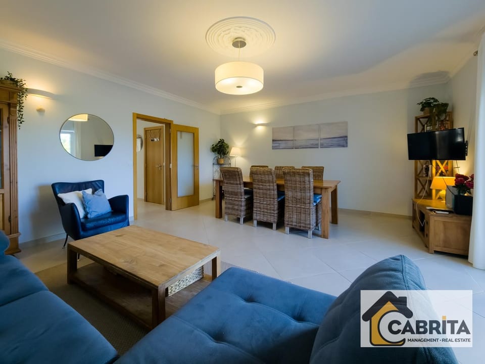 TV and multimedia, Living room, Dining area