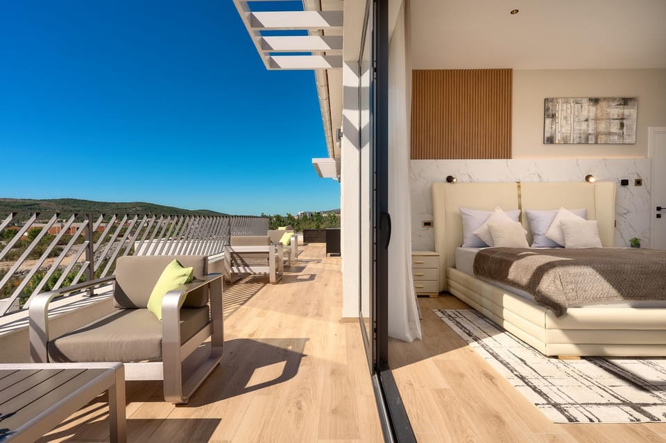 Balcony/Terrace, Bedroom