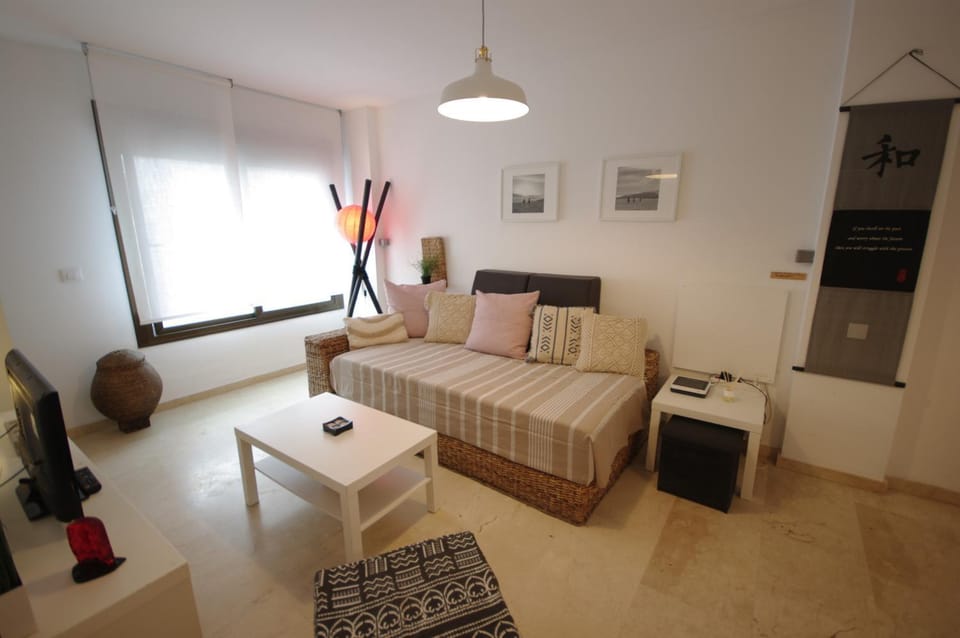 Livingtarifa Cherry Apartment in Tarifa