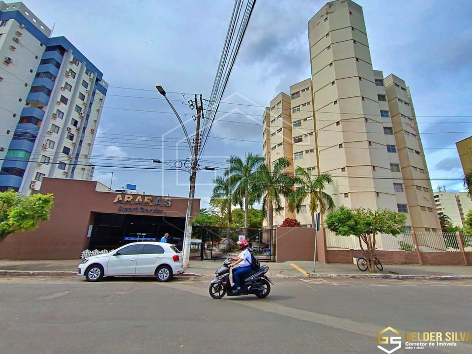 Property building, Day, Neighbourhood, City view, Street view, Location, Parking