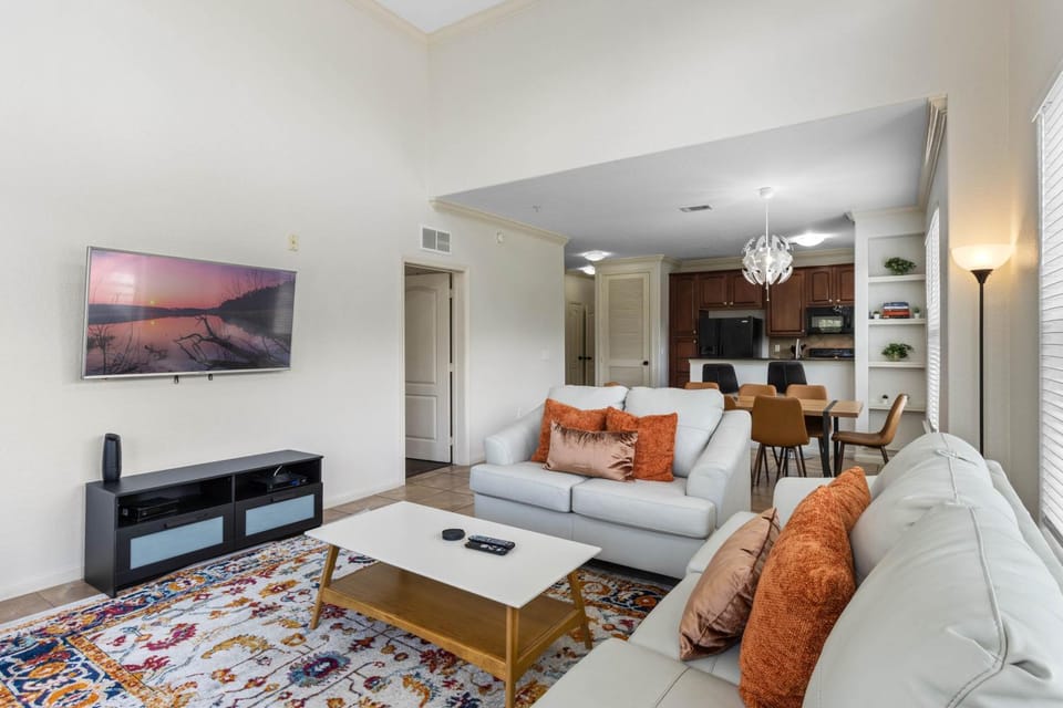 TV and multimedia, Living room, Evening entertainment