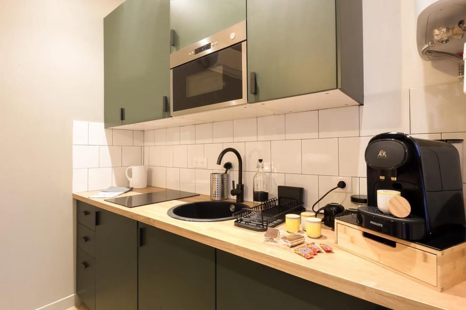 Kitchen or kitchenette, stove