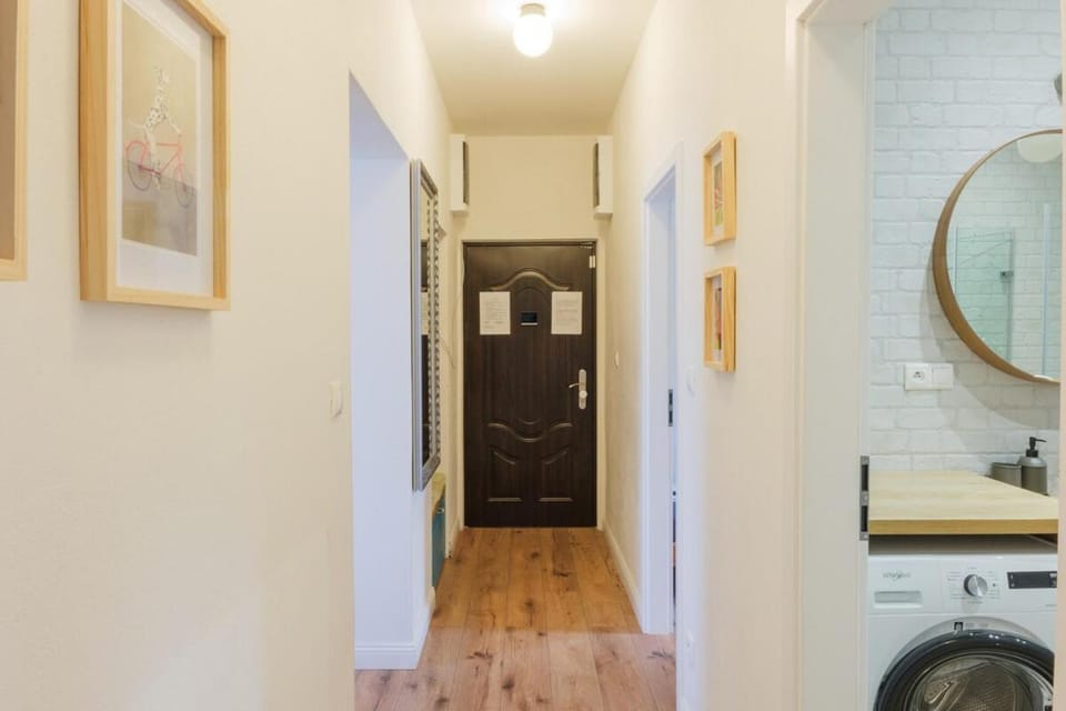 Byt s veľkou terasou a balkónom v centre mesta! Apartment in Bratislava