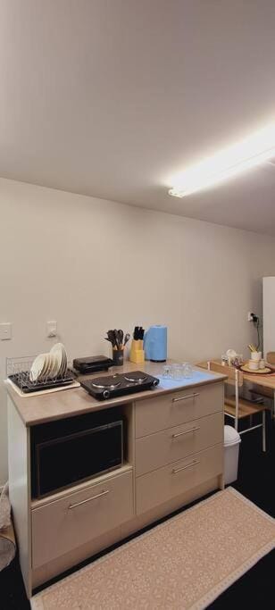 Kitchen or kitchenette, stove
