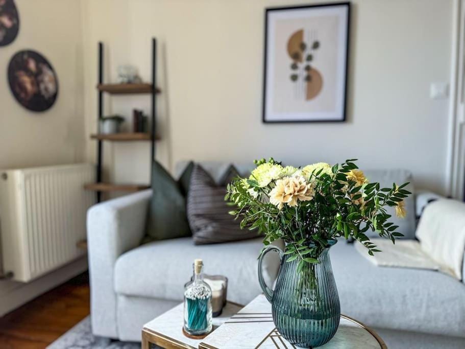Chic entre Histoire et Modernité Apartment in Paris