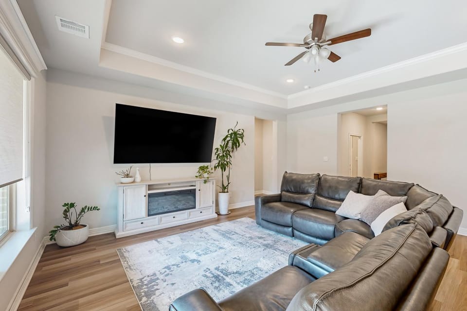 Family Retreat! South College Station Home w/ Yard House in College Station