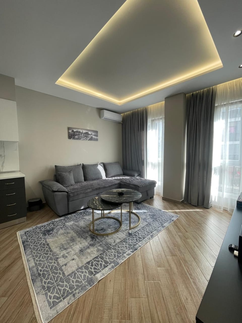 Living room, Seating area, air conditioner