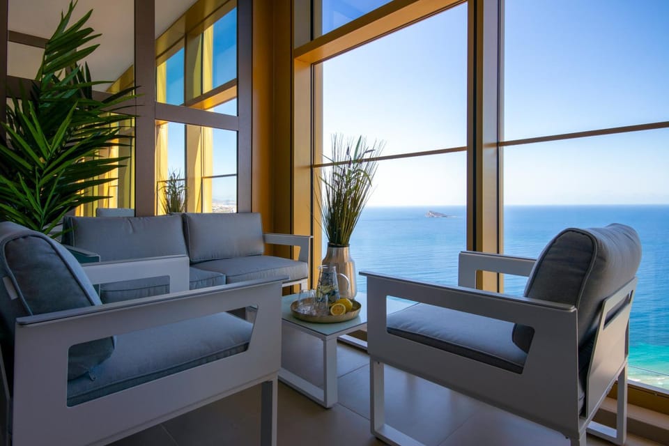 Day, Balcony/Terrace, Seating area, Sea view