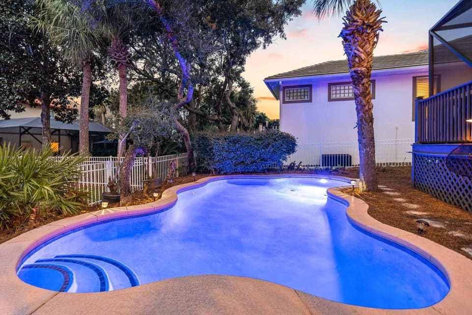 Villa Royale-Destiny East-Private Pool-Golf Cart House in Destin