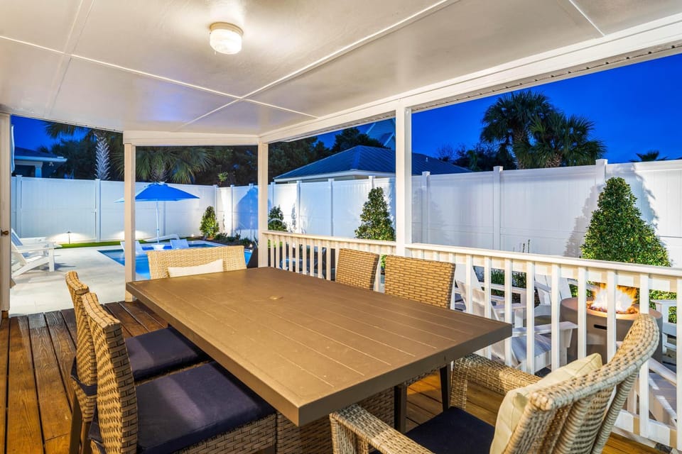 Beach Oasis-Crystal Beach-Destin 32541 House in Destin