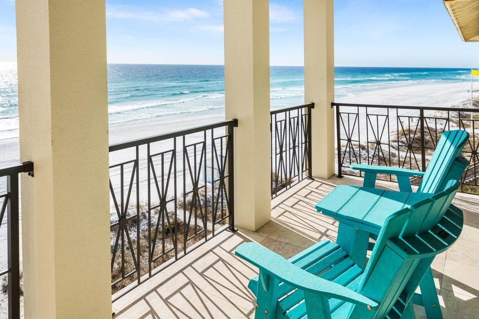 The Brookie-Frangista Beach-Beach Front- Elevator- 2 Pools! House in Miramar Beach